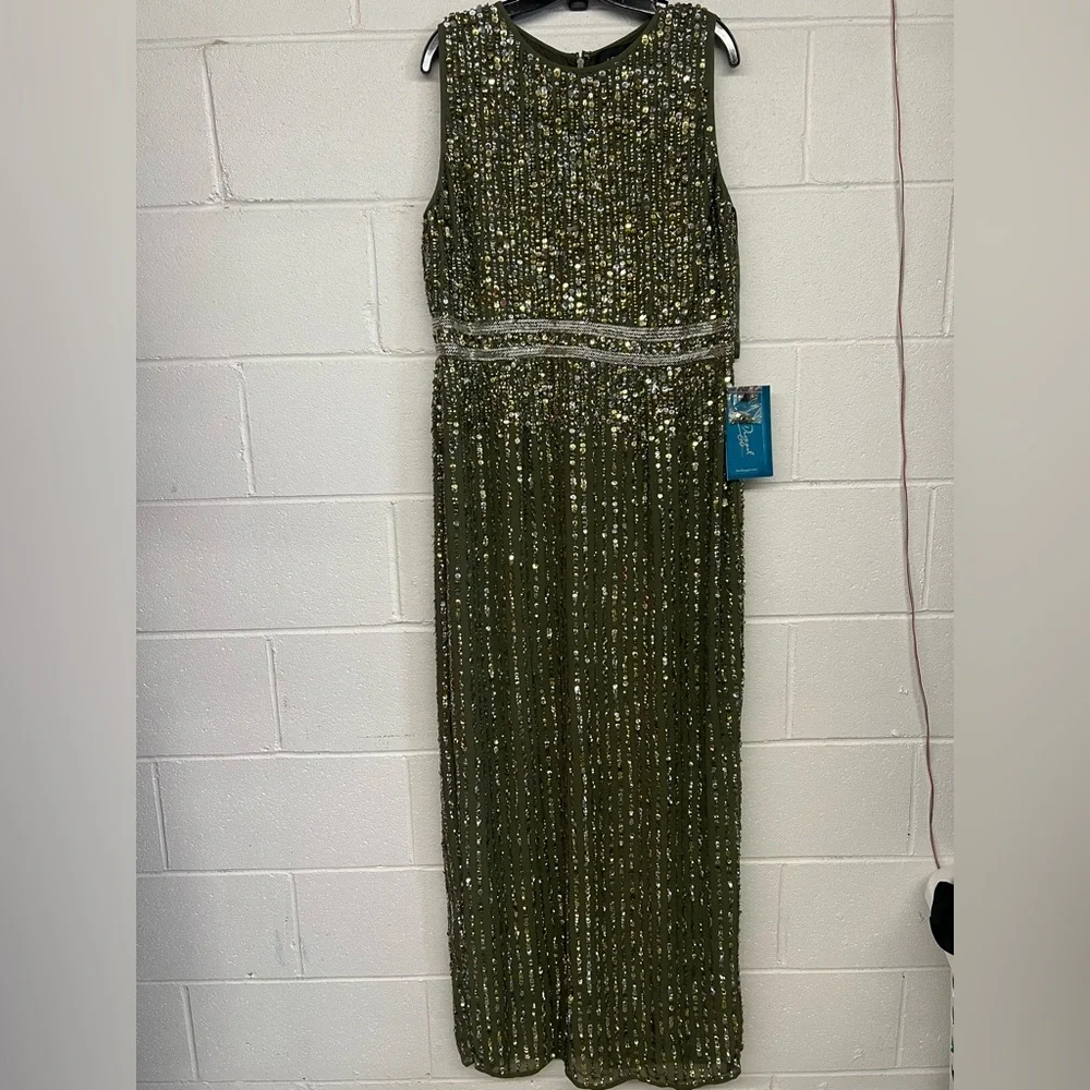 NWT Mac Duggal Size 10 Olive Green Sequined High Neck Sleeveless Column Gown - Picture 4 of 10